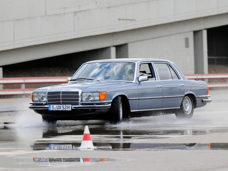 Mercedes-Benz 450 SEL 6.9 (W116) 1975 года  (фото 7 из 27)
